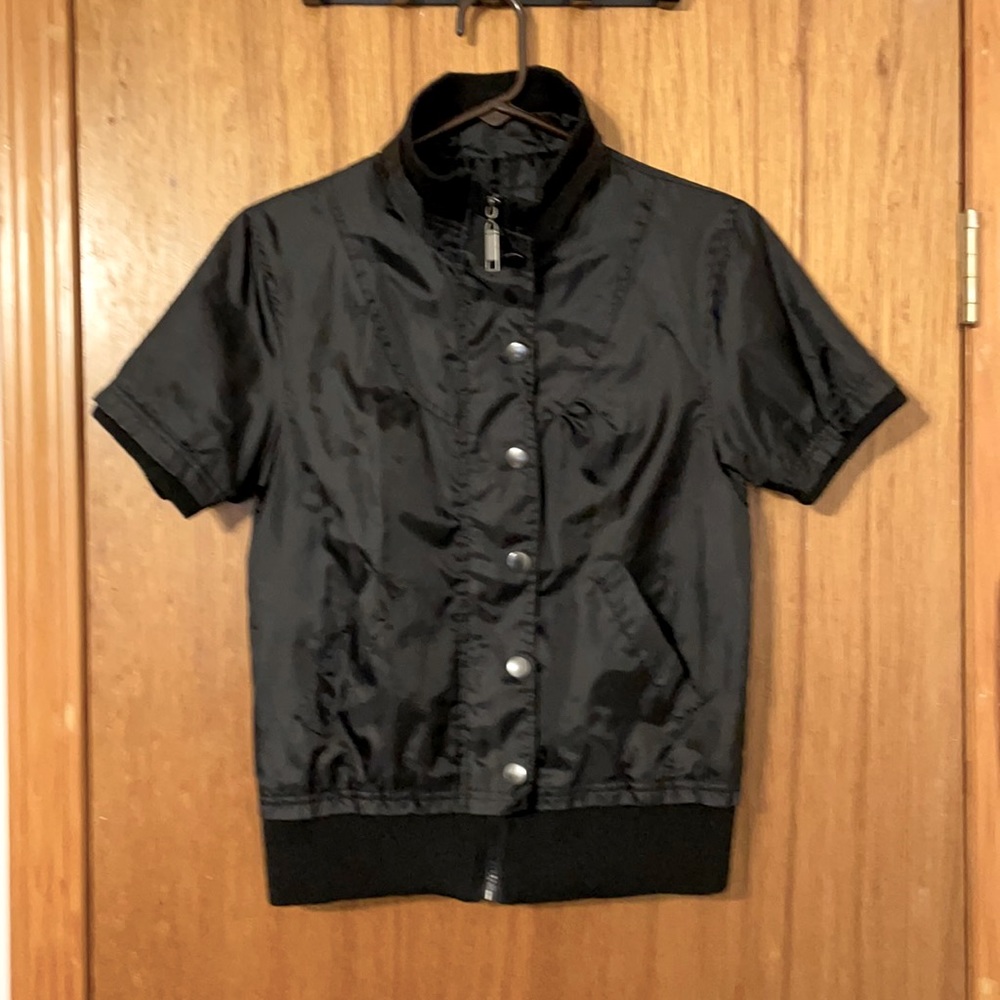 EUC Last Kiss Short Sleeve Black Top / Jacket Size M